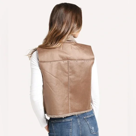 BB Dakota Jack Women's Back in Time faux suede and shearling vest - Picture 2 of 6